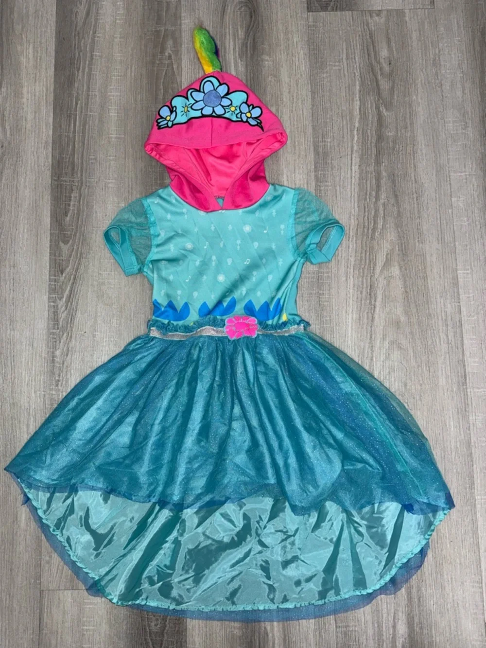 Bundle of 2 LOL Surprise & Trolls World Tour Hooded Dress Costumes XS (4/5)